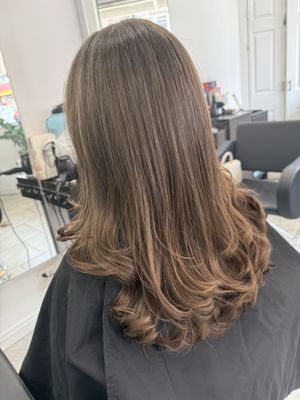 E & J Peluqueria Unisex