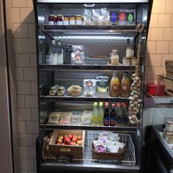 Resta Gårdsbutik - Milk, yoghurt and apples from Resta Gård