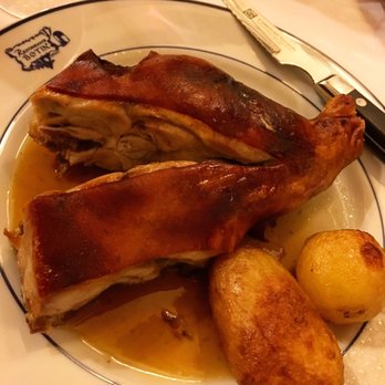 Botín - Suckling Pig...uninspiring. :( - Spanish Near Me - Madrid, M