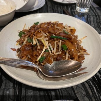 Mott 32 - Noodles without meat by request - Chinese Near Me - Las Vegas, Nevada Mott 32 - Noodles without meat by request - Chinese Near Me - Las Vegas, Nevada