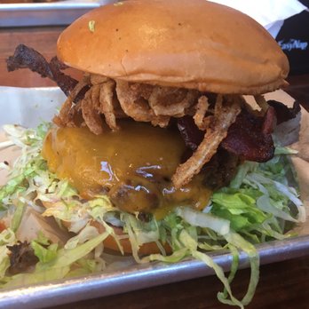 Burger Bench - American Near Me - Escondido, California
