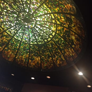 Houlihan's - Pretty ceiling - Bars Near Me - Secaucus, New Jersey