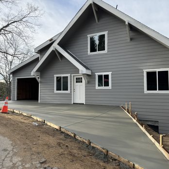 Leading Edge Construction - 2024 Lake view custome built home - General Contractors Near Me - Crestline, California