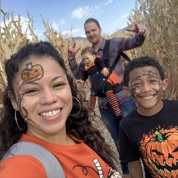 Jaker's Jack-O-Lanterns - Corn maze time! - Pumpkin Patches Near Me - Springville, Utah