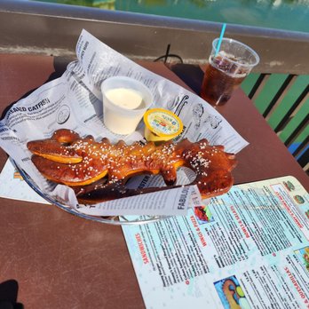 Jimmy's Crows Nest - Guana bread with white queso and honey mustard - New American Near Me - Clearwater, Florida Jimmy's Crows Nest - Guana bread with white queso and honey mustard - New American Near Me - Clearwater, Florida