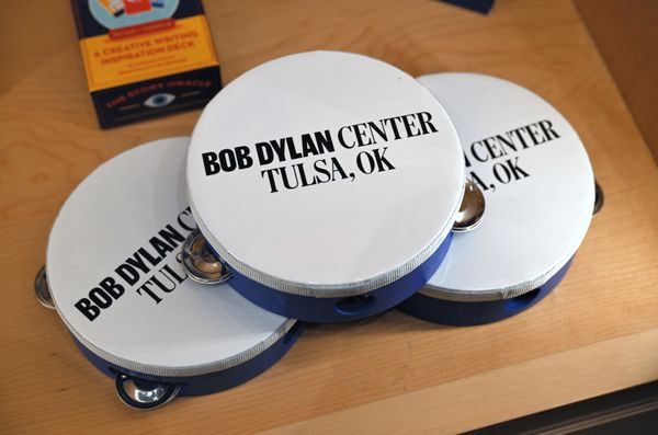 Bob Dylan Center by null