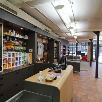 Camtec Photo - Photography Stores & Services Near Me - Montreal, Quebec Camtec Photo - Photography Stores & Services Near Me - Montreal, Quebec