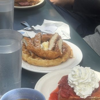 The Chef's Hut - Chicken and waffles - Breakfast & Brunch Near Me - Boise, Idaho