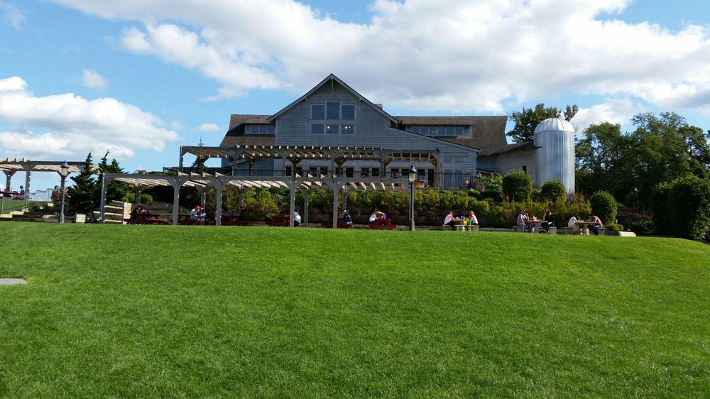 WALKABOUT AT LAURITA WINERY Updated October 2024 19 Archertown Rd