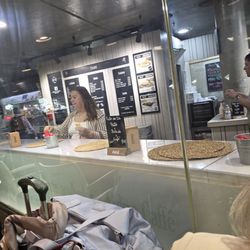 Ardina Caffé - Quick sandwich before our train to Porto