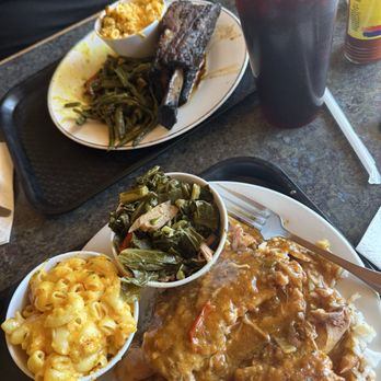 Southern Twist - Smothered Turkey wings, greens and mac - Southern Near Me - Barstow, California Southern Twist - Smothered Turkey wings, greens and mac - Southern Near Me - Barstow, California