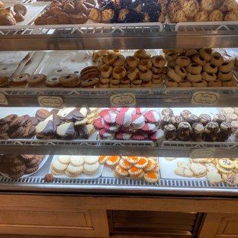 Leli's Bakery - Cafes Near Me - Astoria, New York