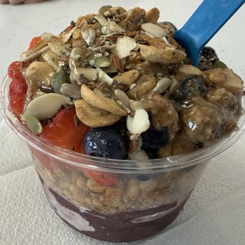 Bowls Superfoods - Medium Power Bowl...So many different flavors in one bowl ...delicious - Acai Bowls Near Me - St. George, Utah