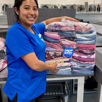 Drop & Dash Laundry Service - Laundry Services Near Me - Chicago, Illinois Drop & Dash Laundry Service - Laundry Services Near Me - Chicago, Illinois