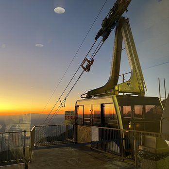 Sandia Peak Tramway - Ski Resorts Near Me - Albuquerque, New Mexico
