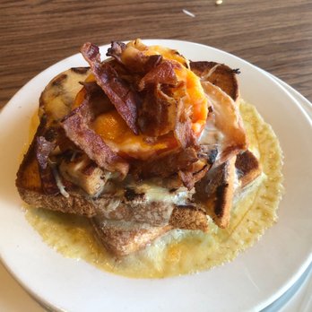 Pine Mountain State Resort Park - Kentucky Hot Brown ... Yummy! - Parks Near Me - Pineville, Kentucky