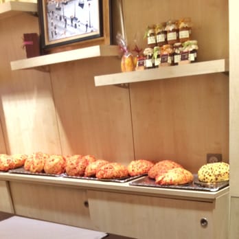 Chocolaterie Pralus - Chocolatiers & Shops Near Me - Paris, 75