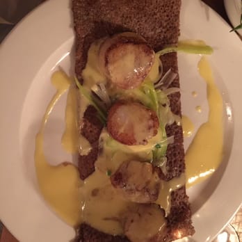 Le Billig - This was so good I could eat it three times a day.  Scallops with leeks in a lemon butter love sauce. - Creperies Near Me - Quebec City, Quebec