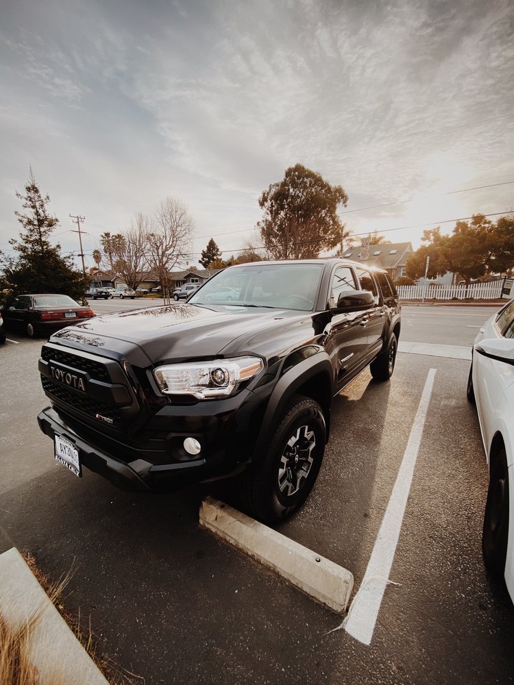 Santa Cruz Toyota Car Dealers 4200 Auto Plaza Dr, Capitola, CA