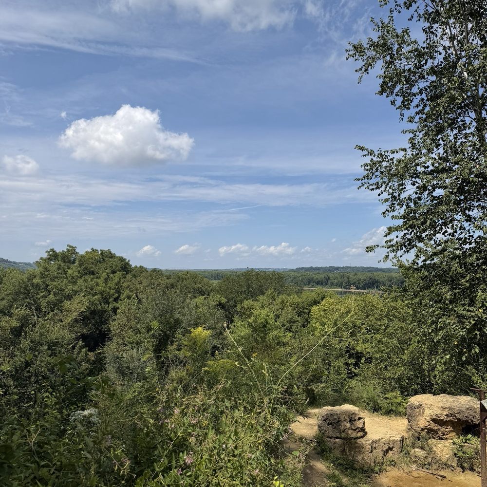 Horseshoe Bluff - Scenery - Hiking Near Me - Dubuque, Iowa Horseshoe Bluff - Scenery - Hiking Near Me - Dubuque, Iowa
