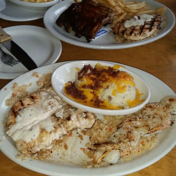 Logan's Roadhouse - Dinner course - Steakhouses Near Me - Cincinnati, Ohio Logan's Roadhouse - Dinner course - Steakhouses Near Me - Cincinnati, Ohio