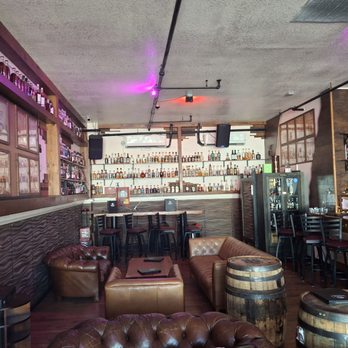 Whisky Lounge - I like the comfortable feeling for the seating area. - Whiskey Bars Near Me - Reno, Nevada Whisky Lounge - I like the comfortable feeling for the seating area. - Whiskey Bars Near Me - Reno, Nevada