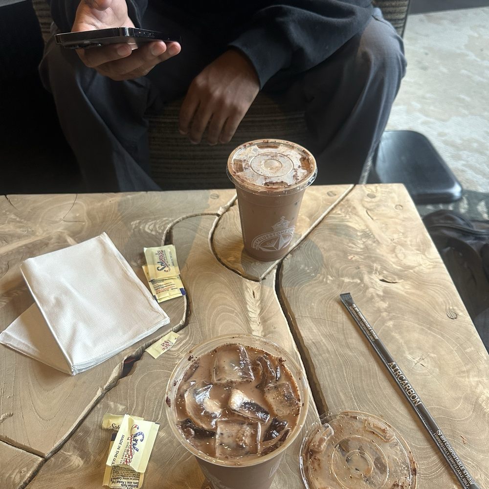 Bluestone Lane Downtown LA - iced mocha - Coffee & Tea Near Me - Los Angeles, California Bluestone Lane Downtown LA - iced mocha - Coffee & Tea Near Me - Los Angeles, California