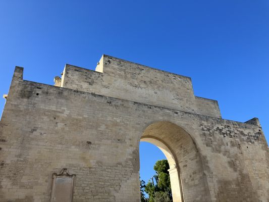 Porta Napoli by null