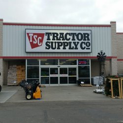 Tractor Supply - From the parking lot