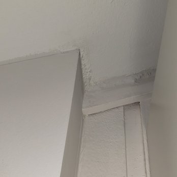 IBIS Painting - Ceiling after they said they were finished. - Painters Near Me - Ponte Vedra, Florida IBIS Painting - Ceiling after they said they were finished. - Painters Near Me - Ponte Vedra, Florida