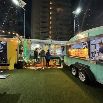 Hula Dog - Outdoor area - Hot Dogs Near Me - Honolulu, Hawaii Hula Dog - Outdoor area - Hot Dogs Near Me - Honolulu, Hawaii
