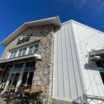 Toast Kitchen & Bakery - Breakfast & Brunch Near Me - Tustin, California