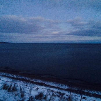 East Bay Suites - Arrived for our 2nd stay in January - snowy beach but the waves are rolling in! - Hotels Near Me - Grand Marais, Minnesota East Bay Suites - Arrived for our 2nd stay in January - snowy beach but the waves are rolling in! - Hotels Near Me - Grand Marais, Minnesota