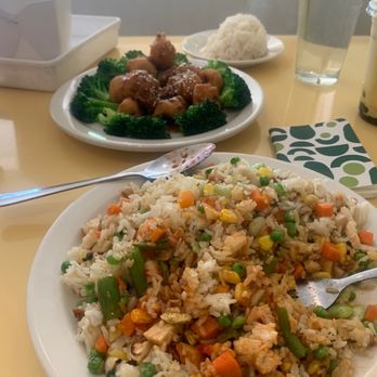Loving Hut - BLISSFUL FRIED RICE - Vegan Near Me - Falls Church, Virginia Loving Hut - BLISSFUL FRIED RICE - Vegan Near Me - Falls Church, Virginia
