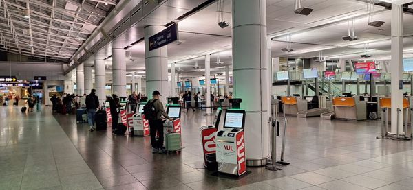 Montréal-Pierre Elliott Trudeau International Airport by null