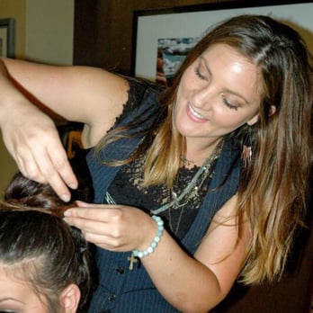Victoria Kenyon - In action onsite for a photoshoot!! My favorite thing to do :) - Makeup Artists Near Me - Chattanooga, Tennessee