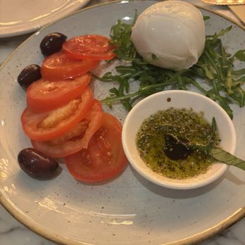 Da Mario Restaurant - Burrata - Italian Near Me - London, XGL Da Mario Restaurant - Burrata - Italian Near Me - London, XGL