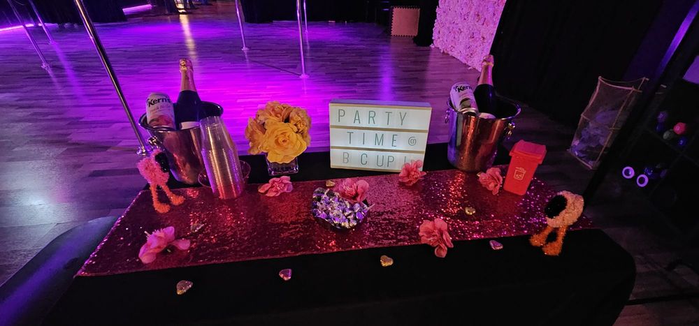 Buttercup Pole Dance Image