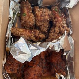 Soy Garlic and  holy donkey flavors : 10 Wings combo with French fries