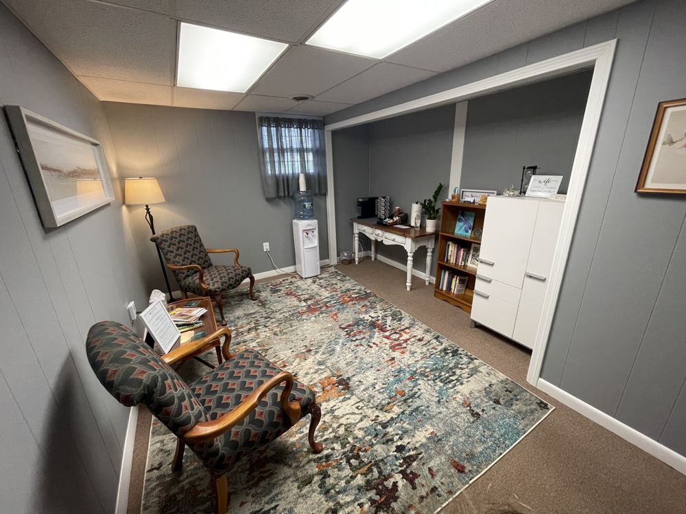 Julie E DiCicco, LICSW - social services organization in Holliston, MA