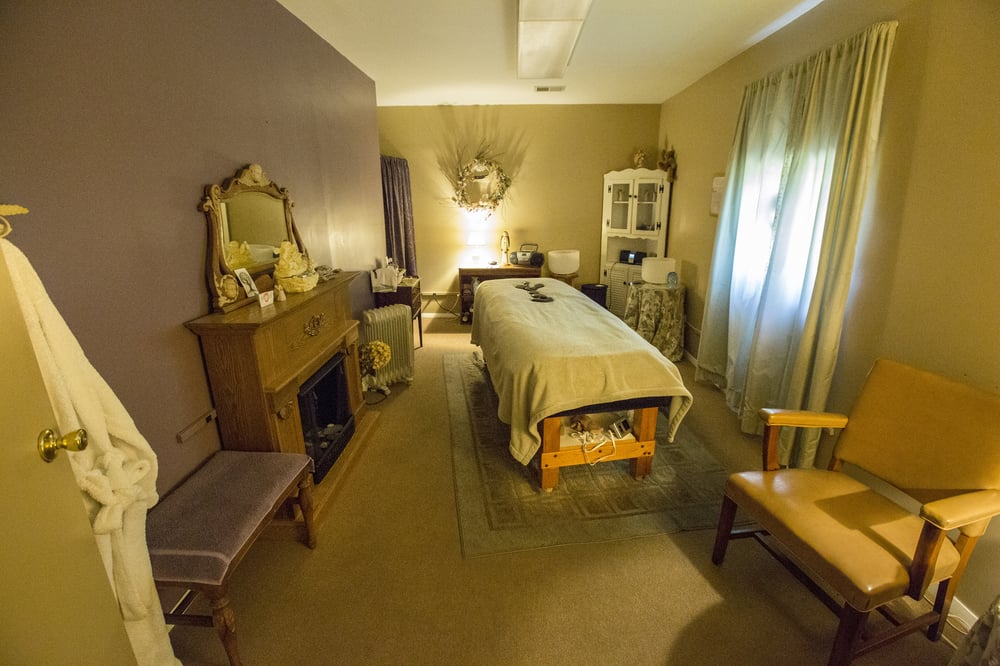 DRUMLIN MASSAGE THERAPY Updated July 2024 105 N Main St, Dousman