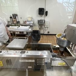 Deep Creek Donuts - The donut factory
