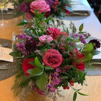 Commission Row - Table centerpieces - Steakhouses Near Me - Indianapolis, Indiana