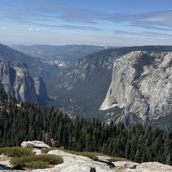Sentinel Dome & Taft Point - Hiking Near Me