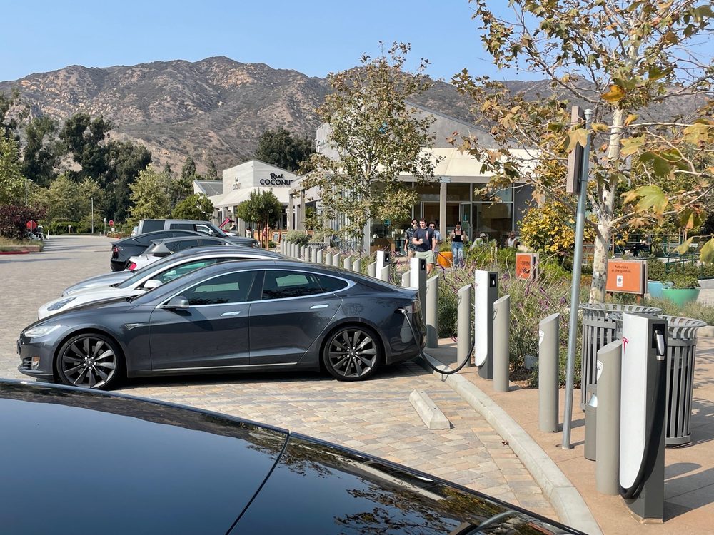 TESLA SUPERCHARGER WHOLE FOODS & THE PARK MALIBU Updated June 2024