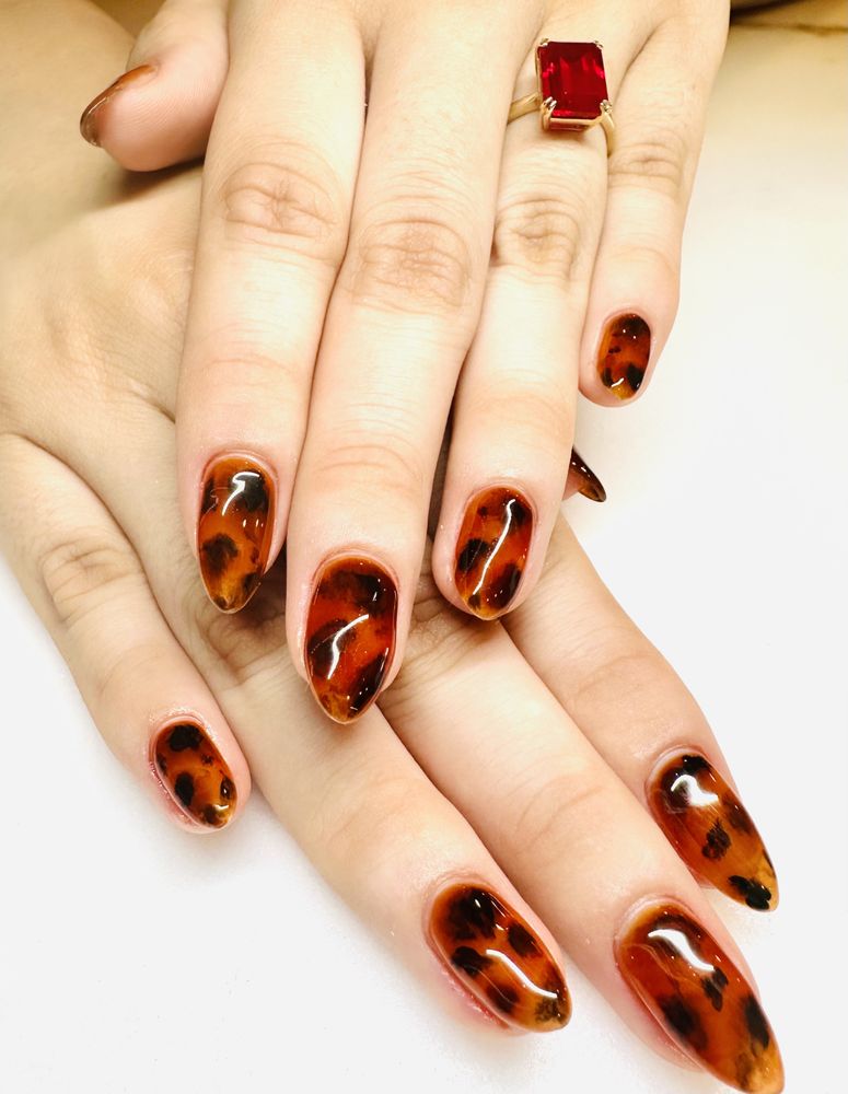 The Natural Nail Salon