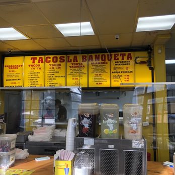 Tacos la Banqueta - Mexican Near Me - Dallas, Texas