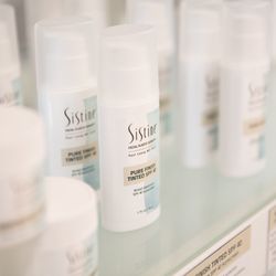 Leong Plastic Surgery - Medical Grade Skincare - Personalized.