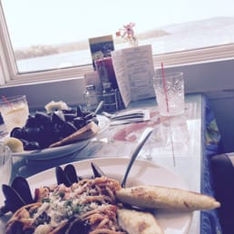 mussels appetizer & seafood pescatore