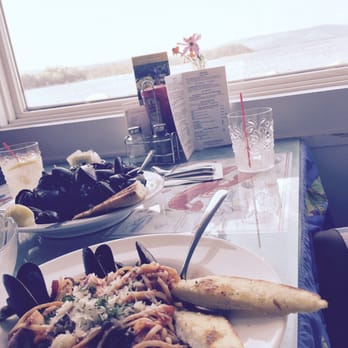 Lobster Galley - mussels appetizer & seafood pescatore - Comfort Food Near Me - Baddeck, Nova Scotia